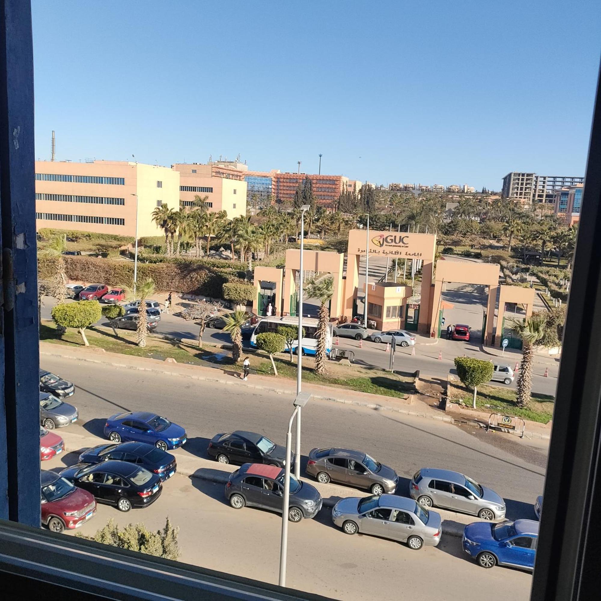 Apartment Guc View Female-home