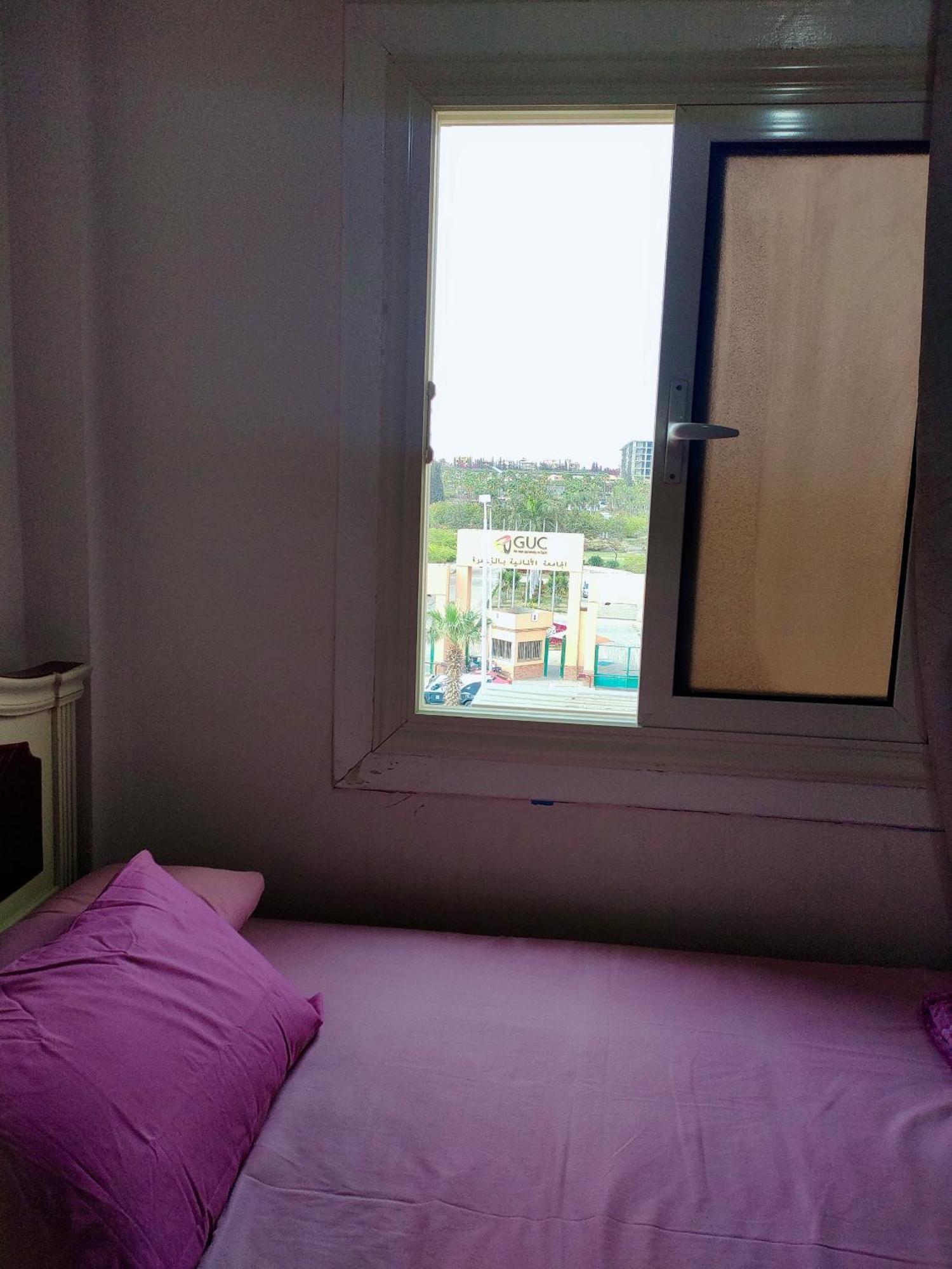 Apartment Guc View Female-home