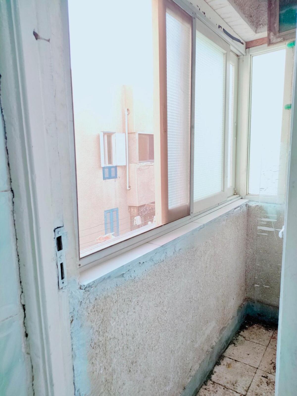 Guc View Female-home